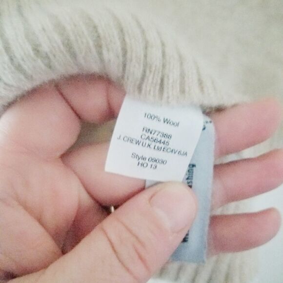 J Crew 100% wool sweater - Picture 3 of 7